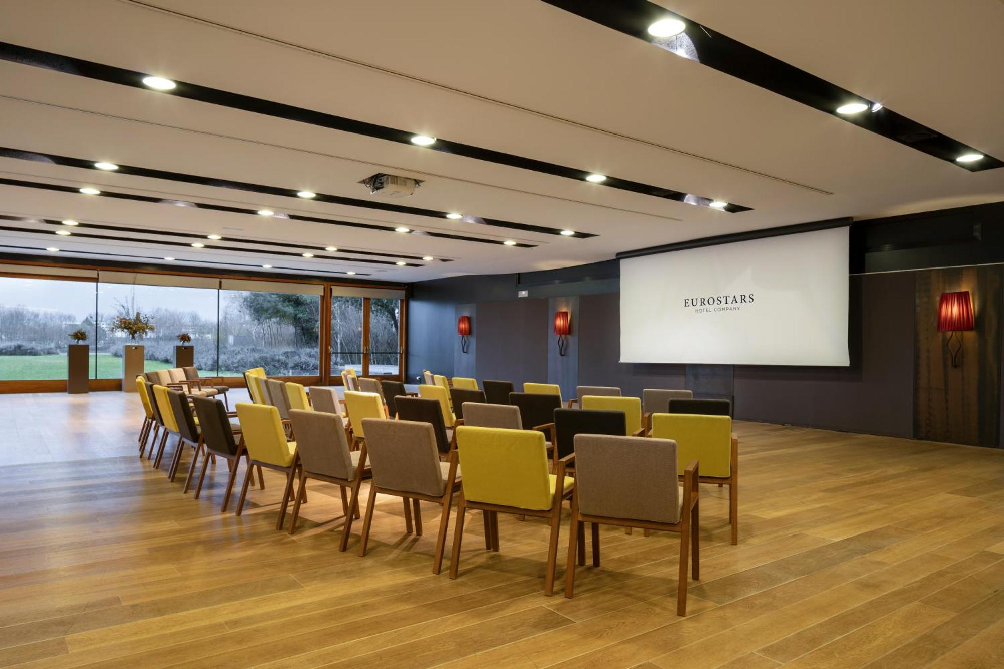 Eurostars Pamplona Hotel Luaran gambar