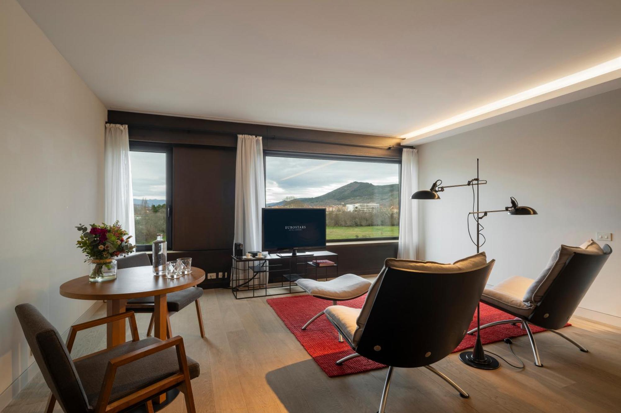 Eurostars Pamplona Hotel Luaran gambar