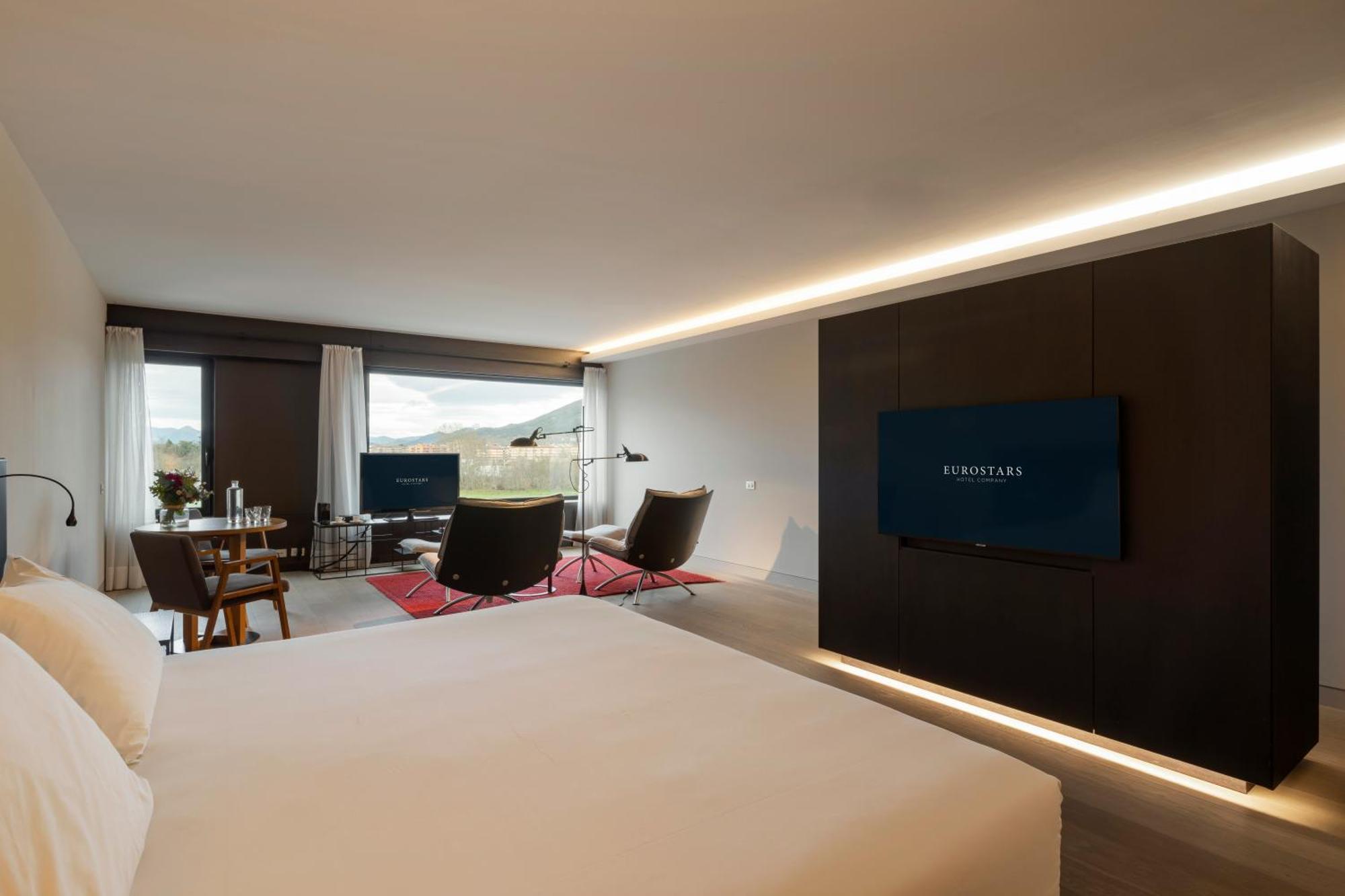 Eurostars Pamplona Hotel Luaran gambar