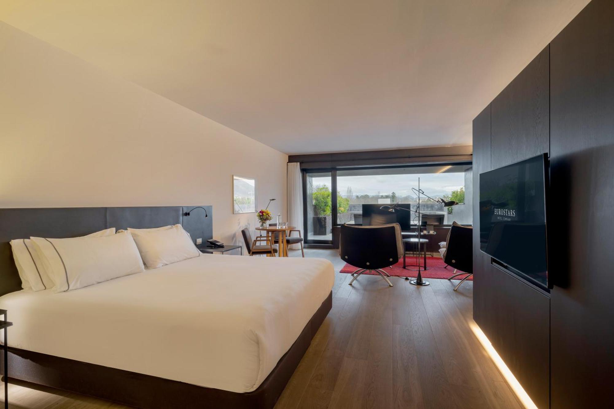 Eurostars Pamplona Hotel Luaran gambar