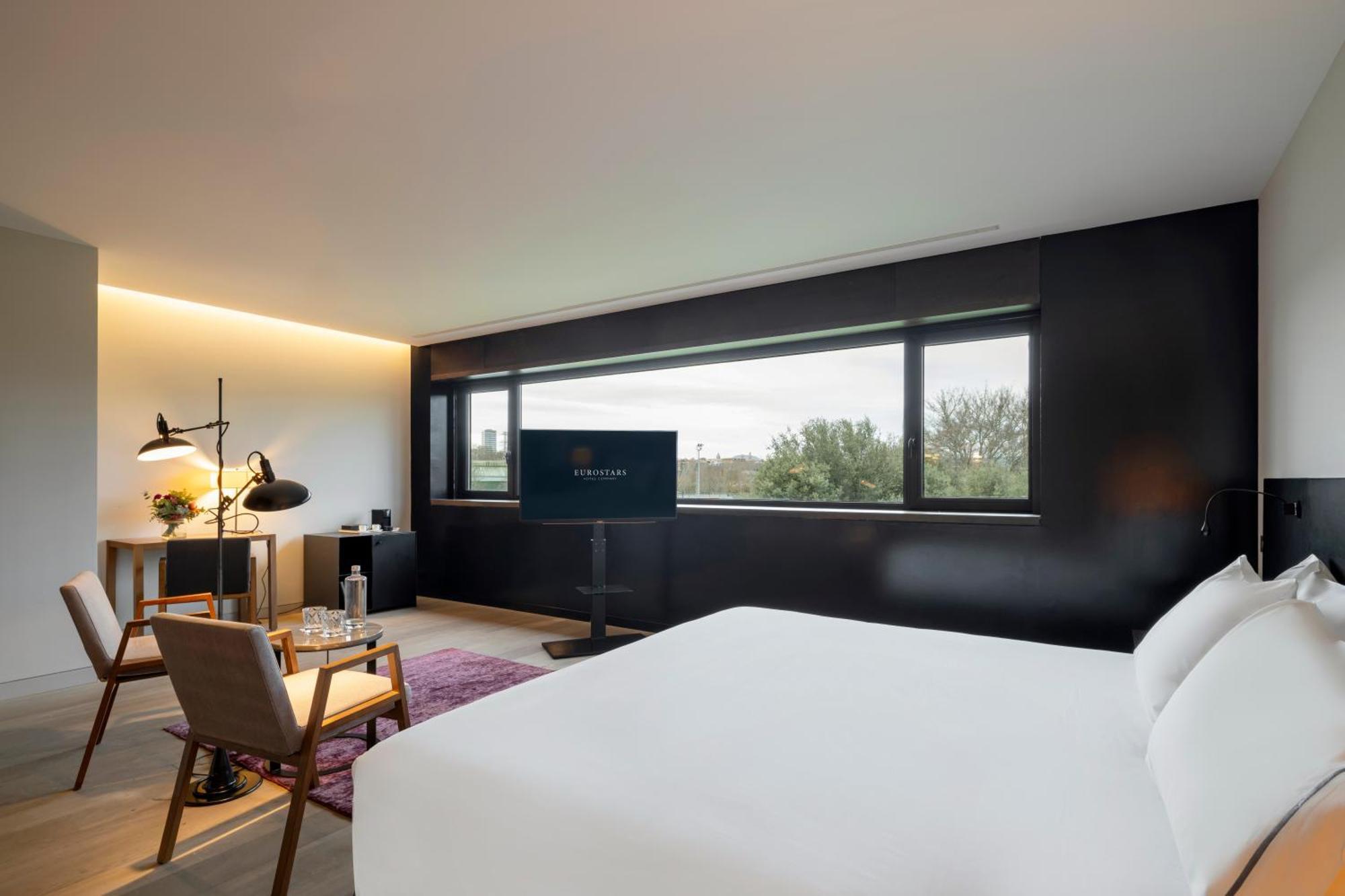 Eurostars Pamplona Hotel Luaran gambar